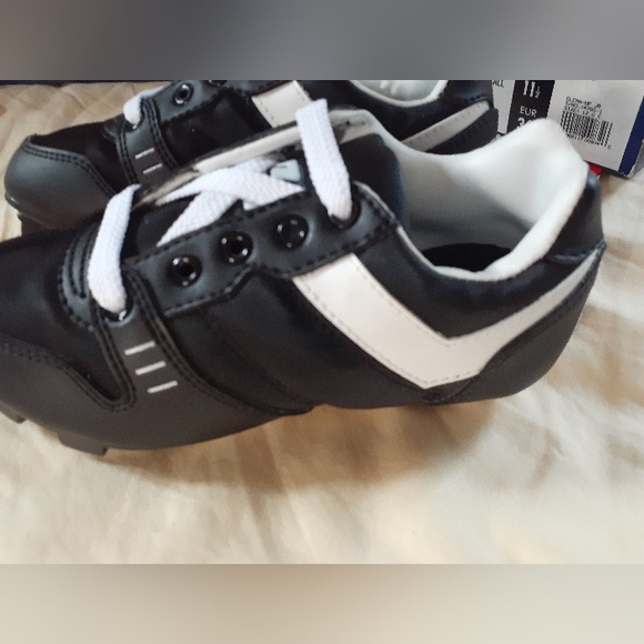 NIB Kids Pony Cleats Sport Shoes SIZE 12 - Picture 3 of 13